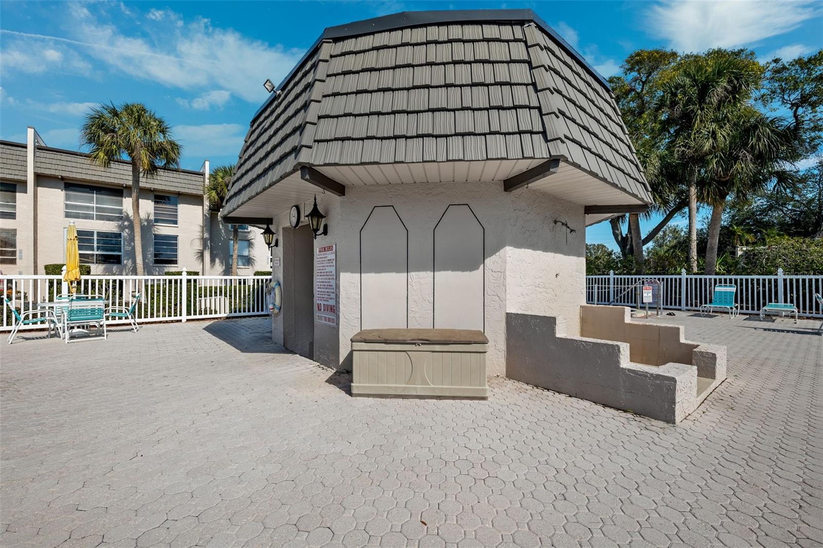 301 CORDOVA GRN, SEMINOLE, FL, 33777
