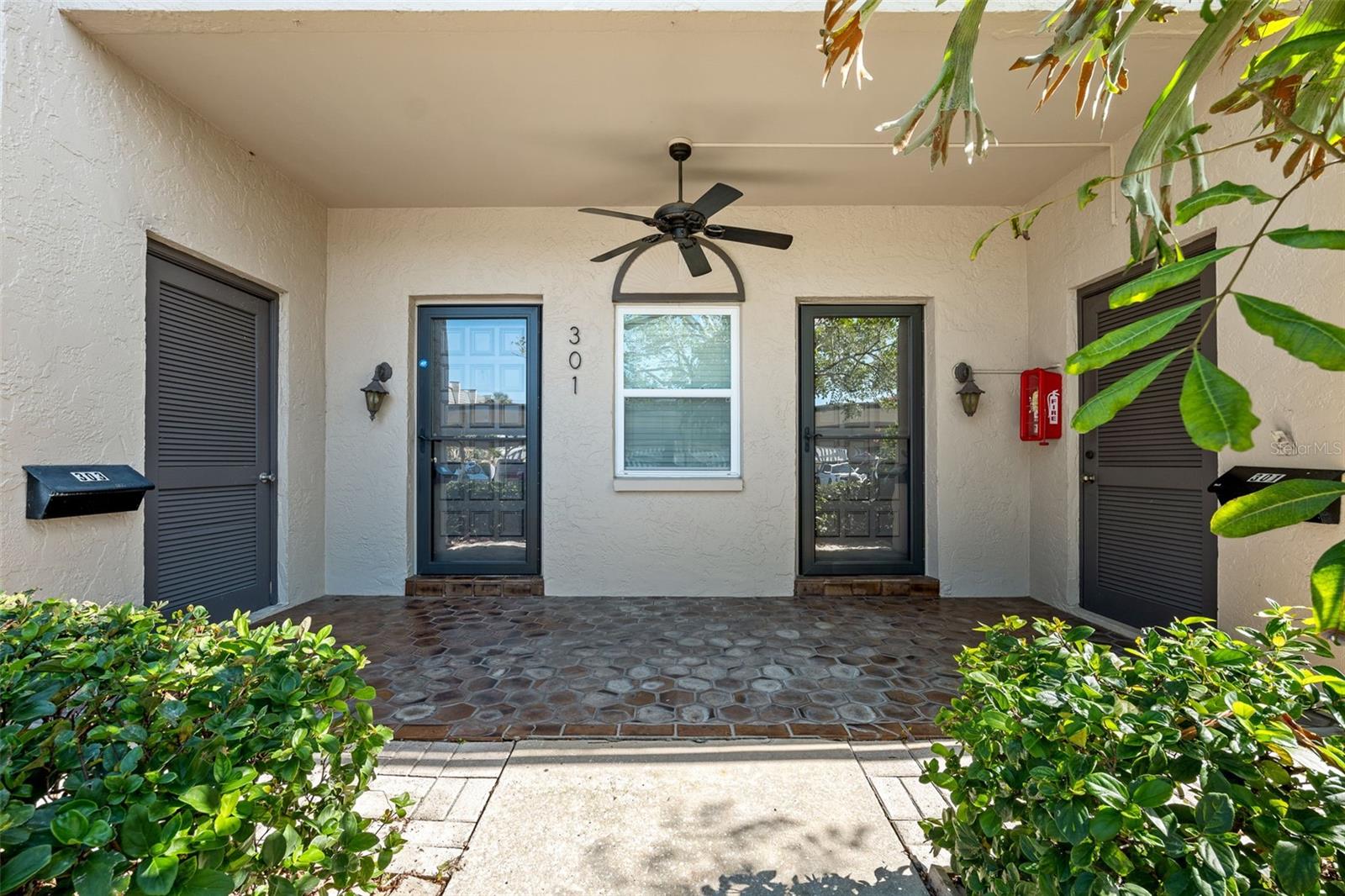 301 CORDOVA GRN, SEMINOLE, FL, 33777