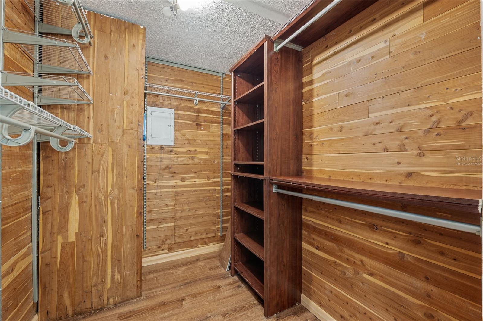 301 CORDOVA GRN, SEMINOLE, FL, 33777