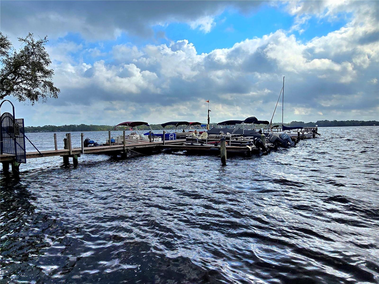 90 S HIGHLAND AVE #423, TARPON SPRINGS, FL, 34689