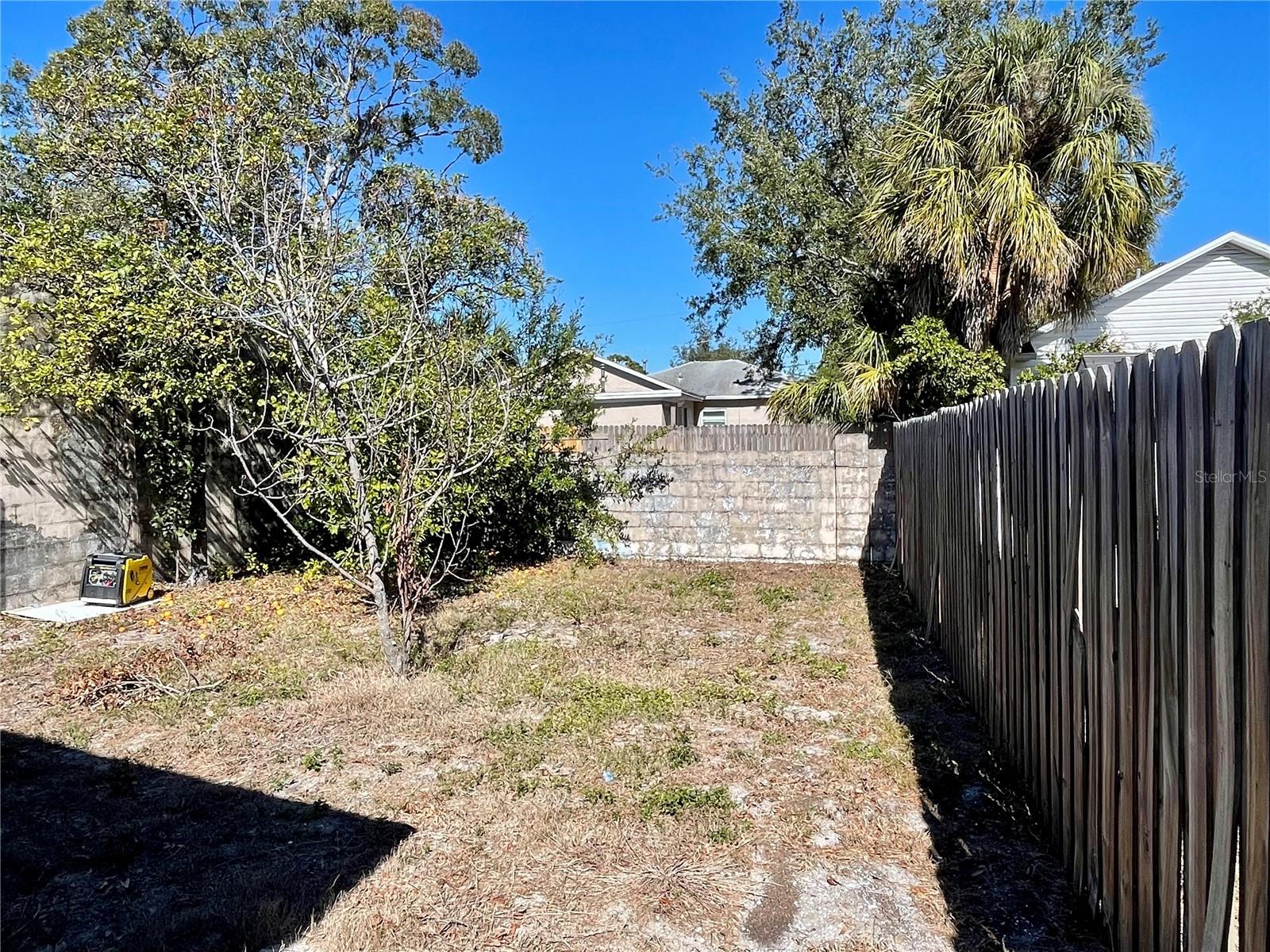 2105 W GRAY ST, TAMPA, FL, 33606