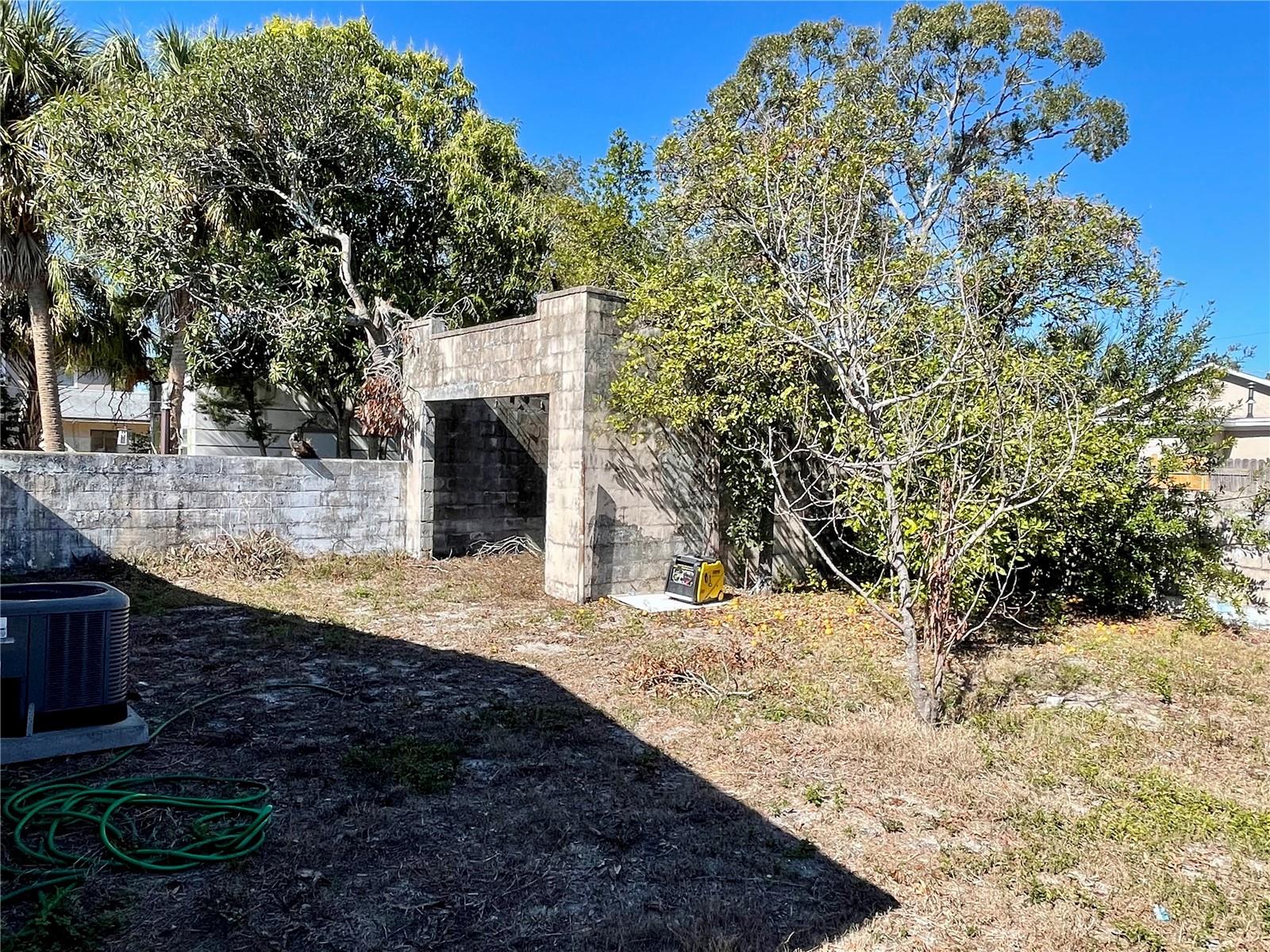 2105 W GRAY ST, TAMPA, FL, 33606