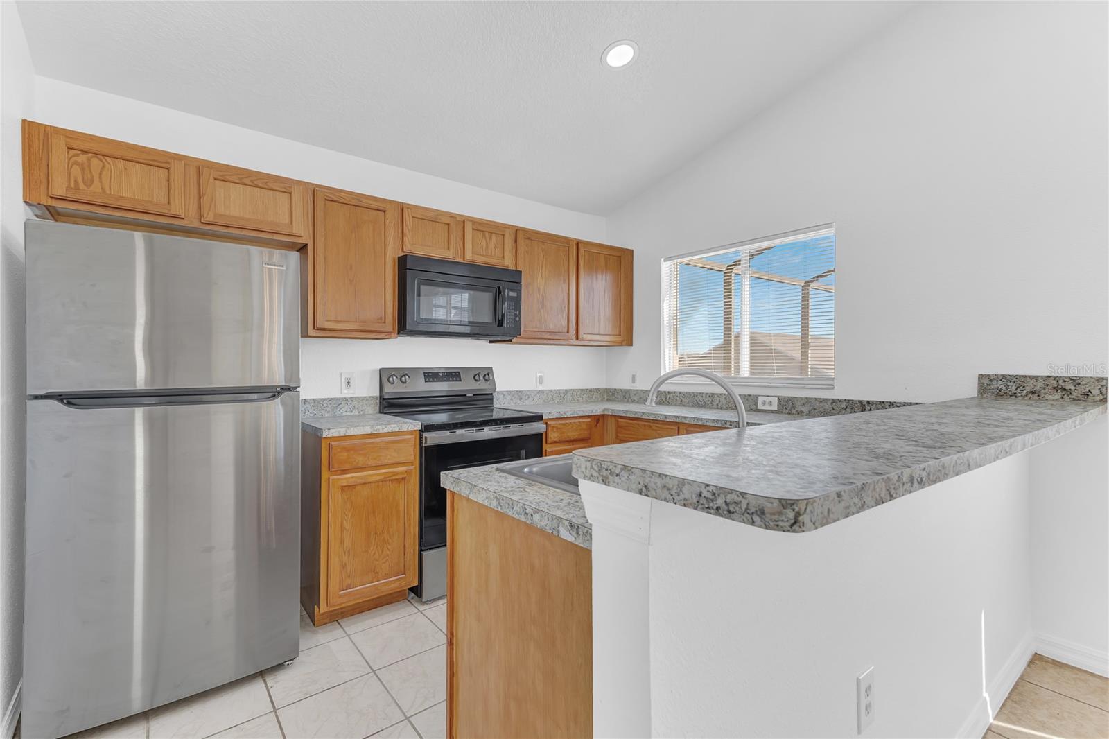 745 HILLCREST DR, DAVENPORT, FL, 33897