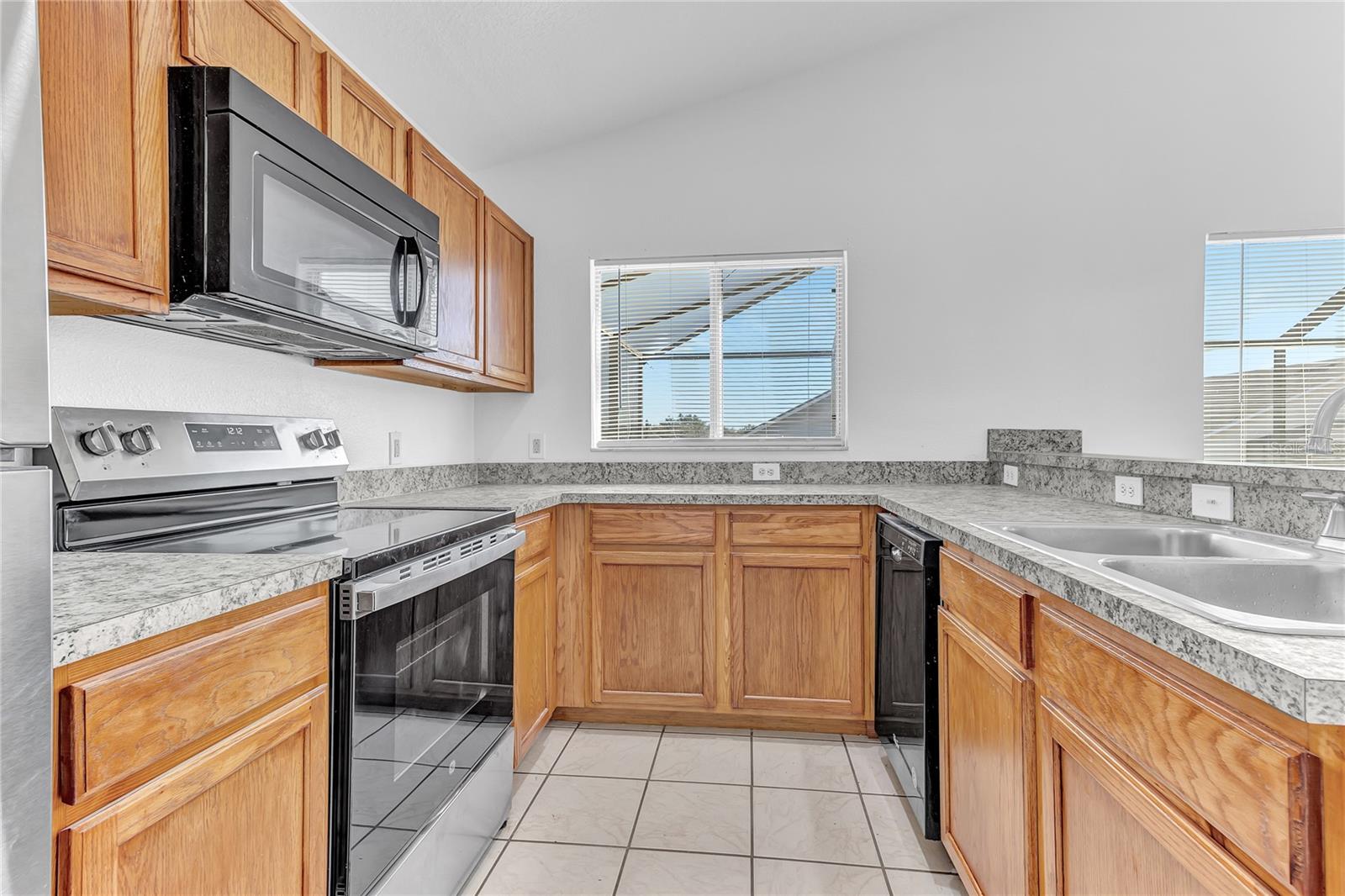 745 HILLCREST DR, DAVENPORT, FL, 33897