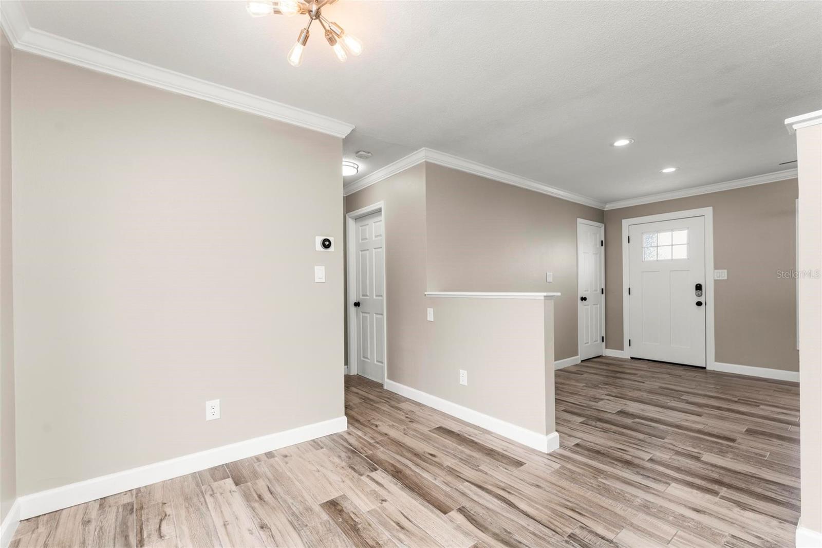 102 ABERDEEN DR, FERN PARK, FL, 32730