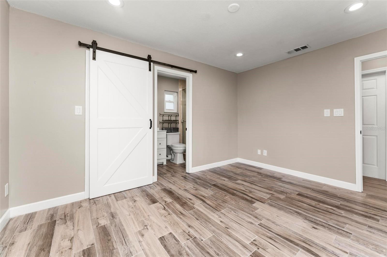 102 ABERDEEN DR, FERN PARK, FL, 32730