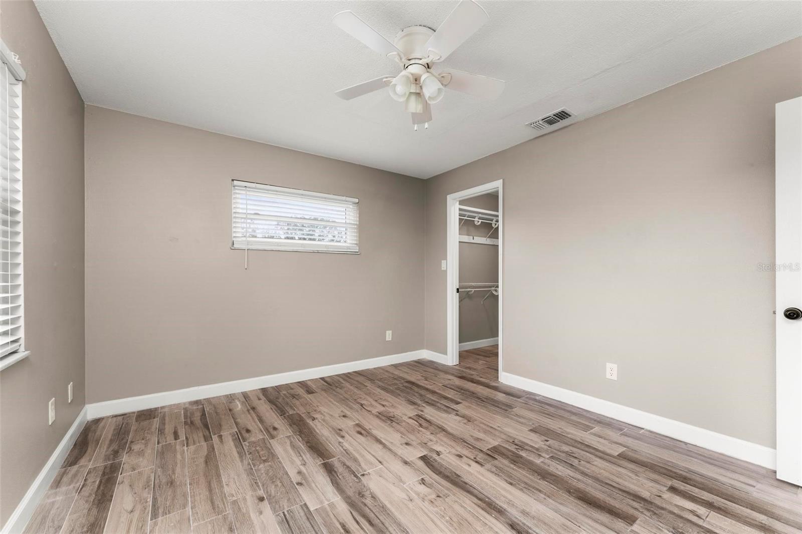 102 ABERDEEN DR, FERN PARK, FL, 32730
