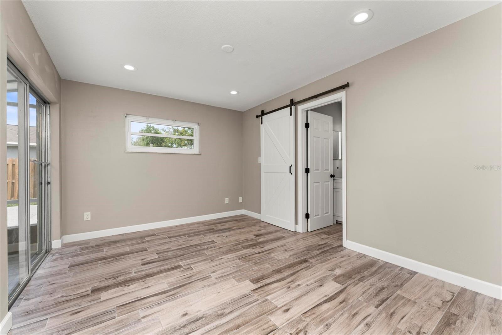102 ABERDEEN DR, FERN PARK, FL, 32730