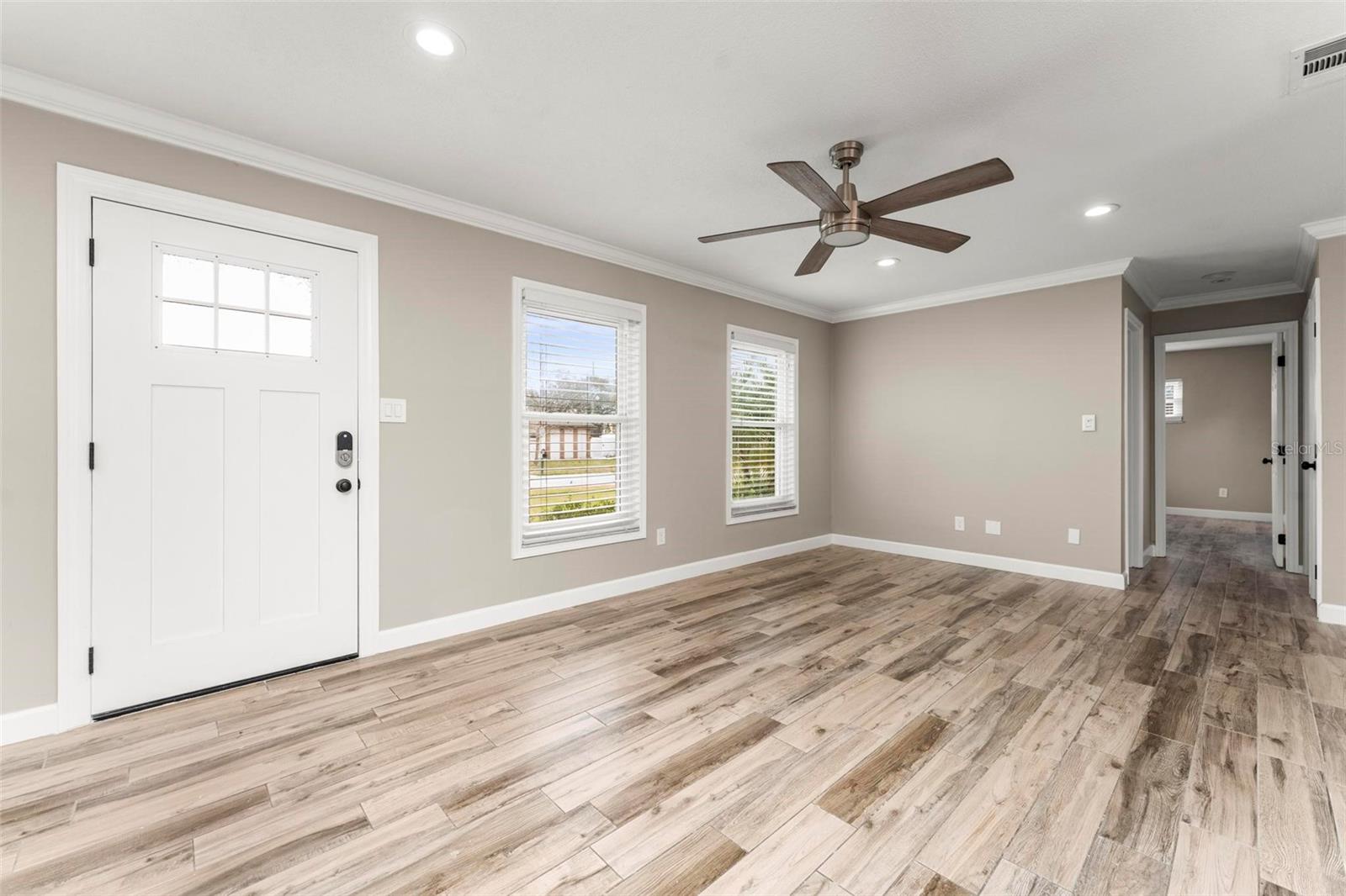 102 ABERDEEN DR, FERN PARK, FL, 32730