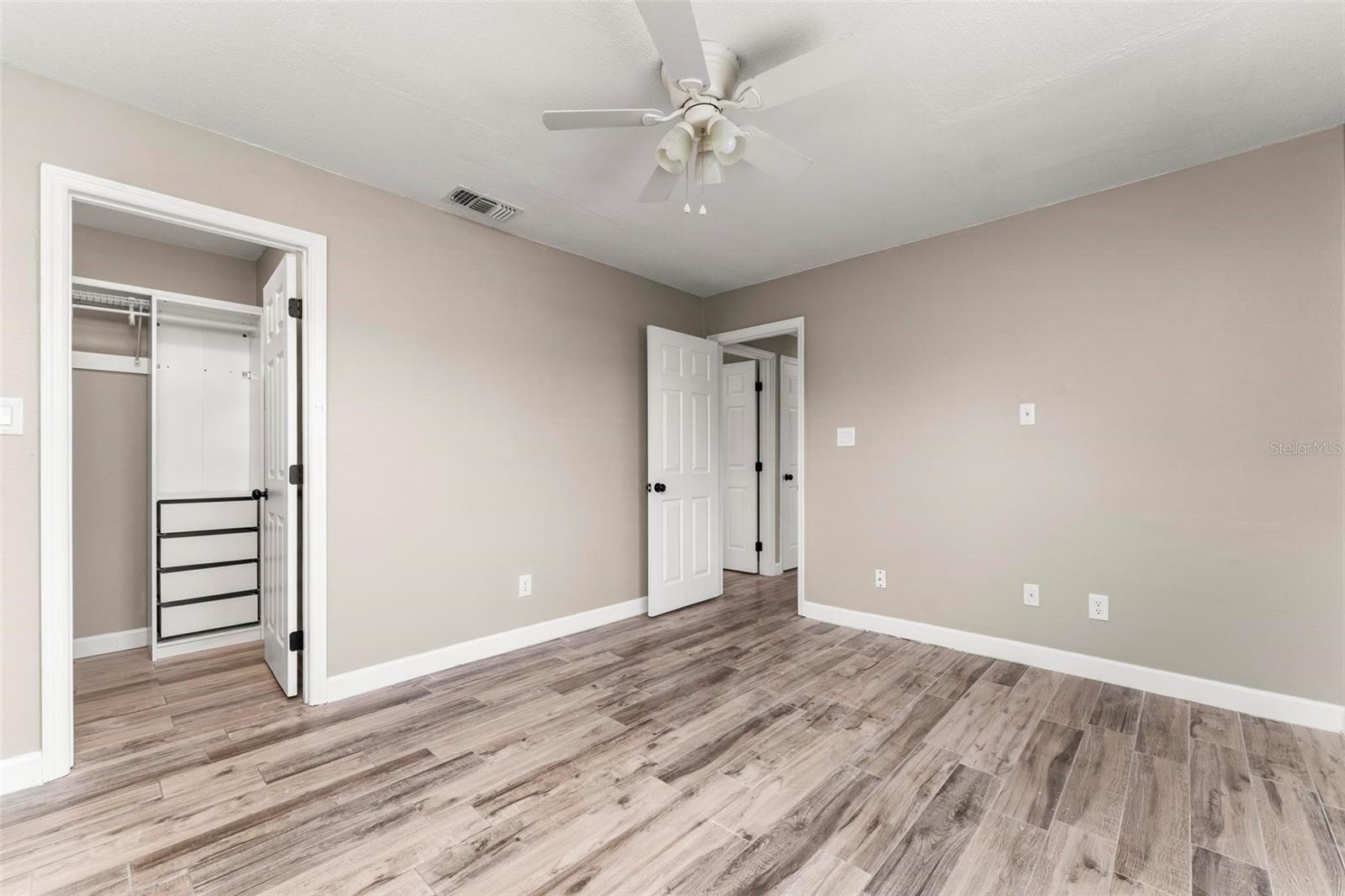 102 ABERDEEN DR, FERN PARK, FL, 32730