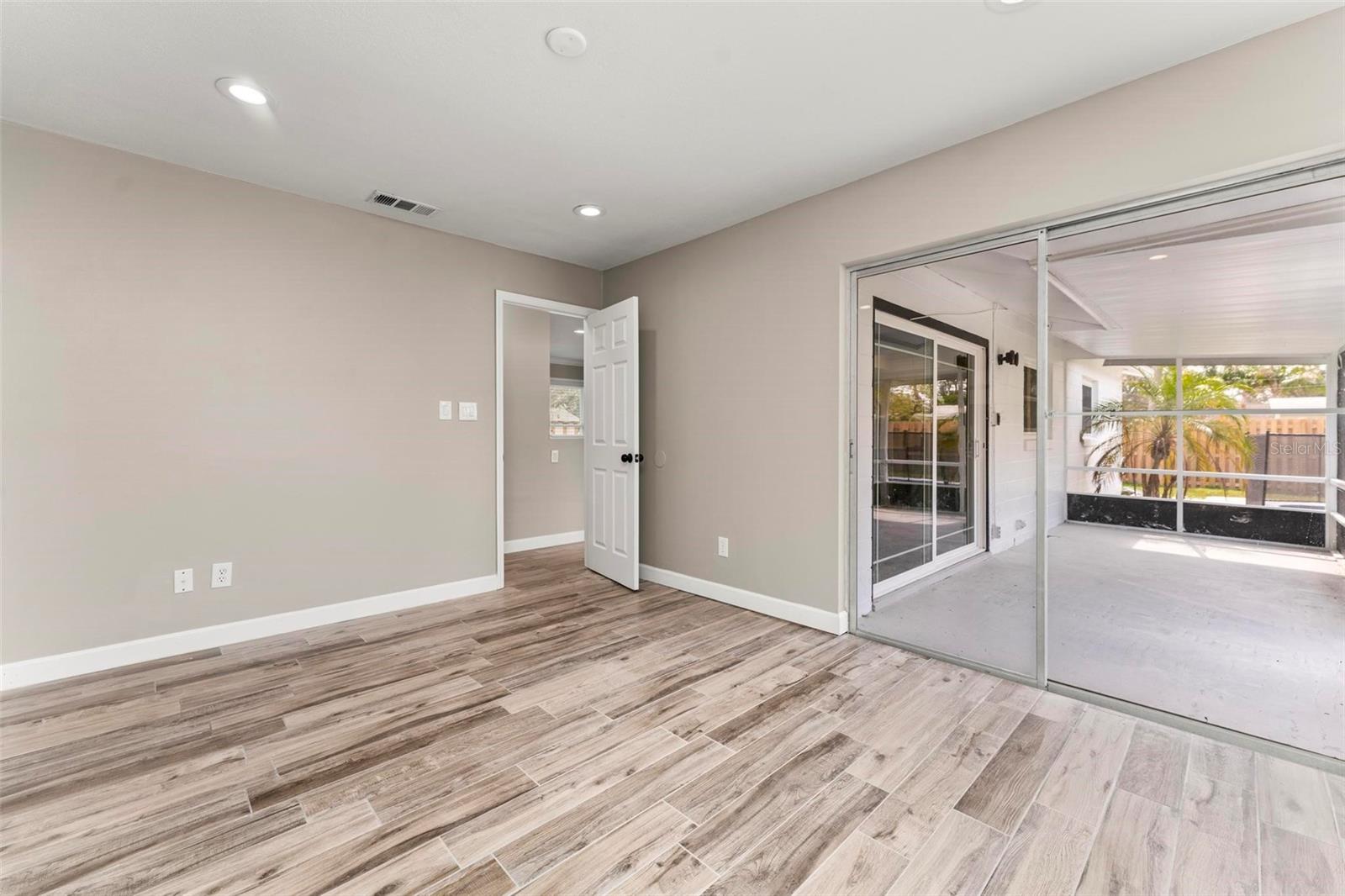 102 ABERDEEN DR, FERN PARK, FL, 32730
