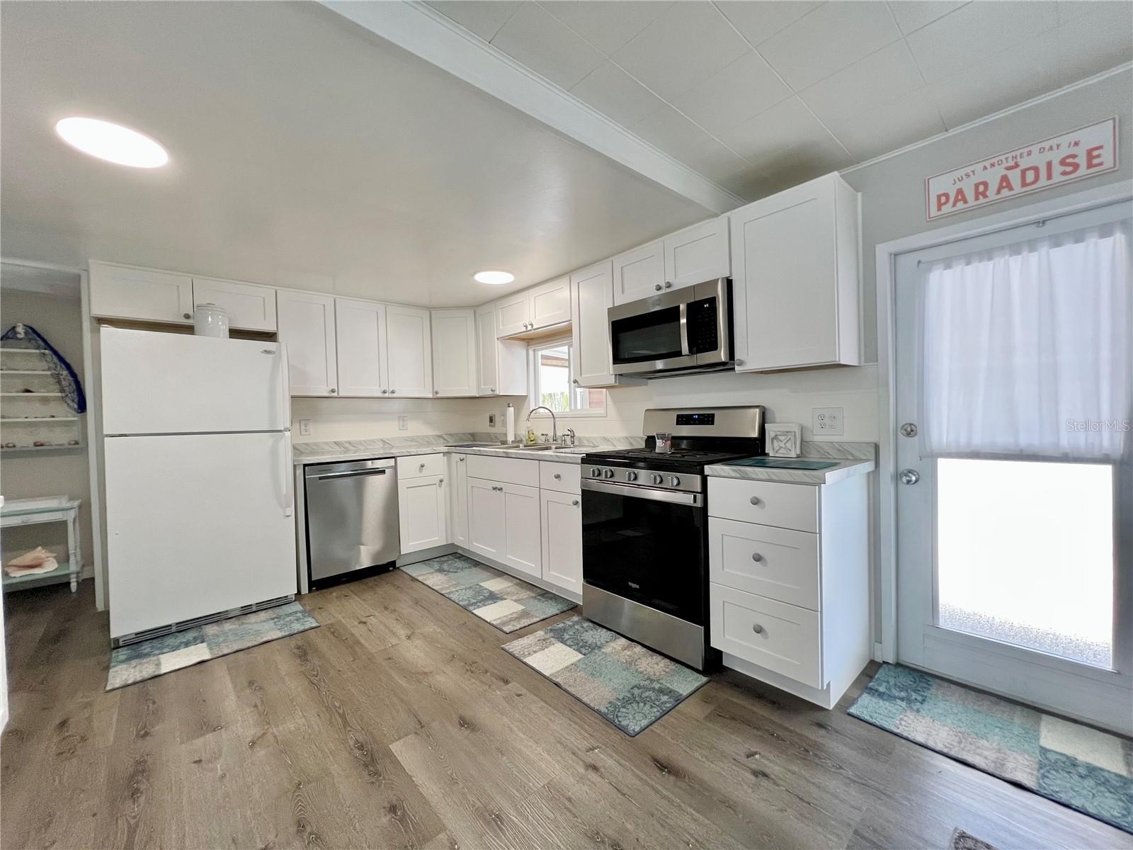 18675 US HIGHWAY 19 N #350, CLEARWATER, FL, 33764