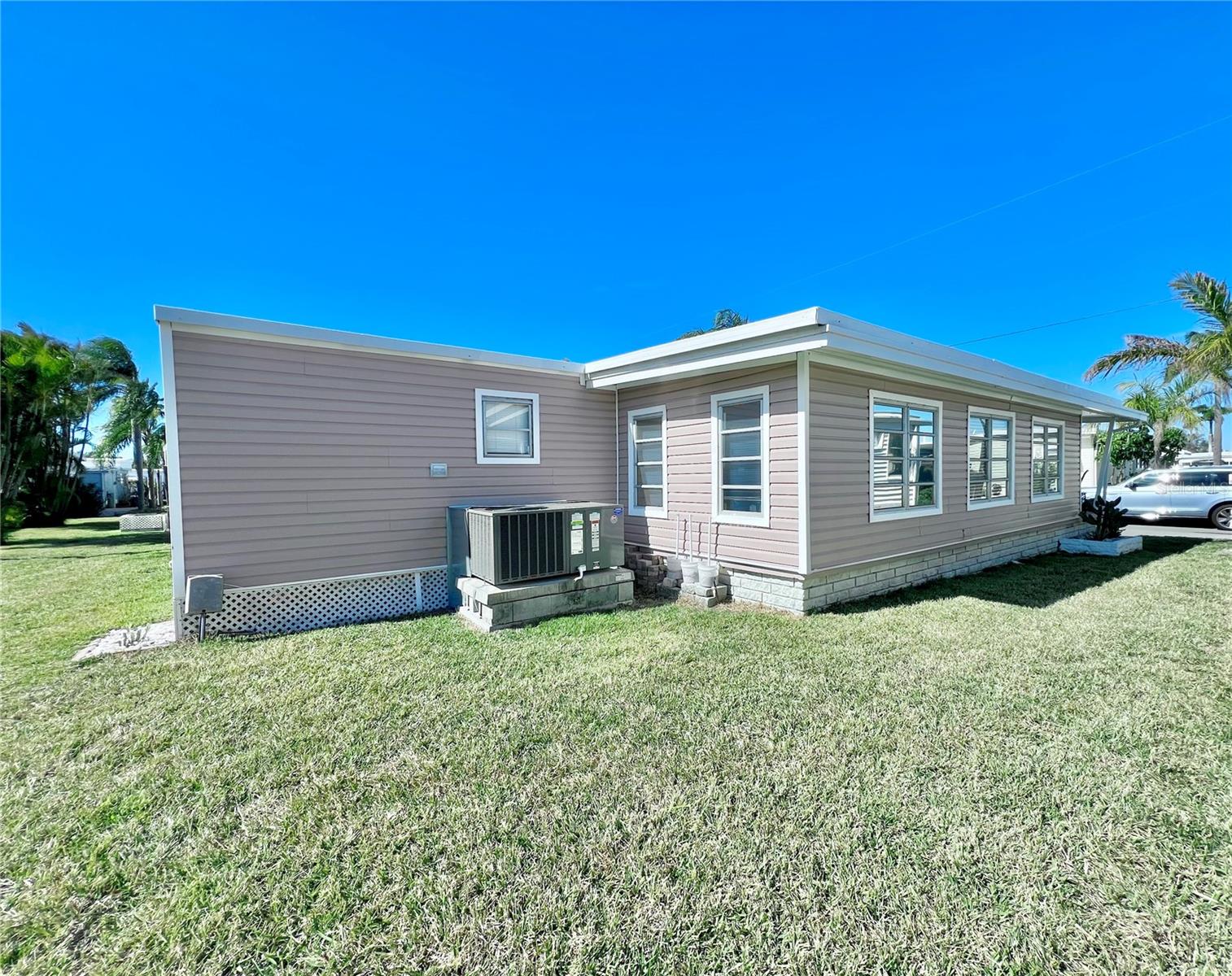 18675 US HIGHWAY 19 N #350, CLEARWATER, FL, 33764