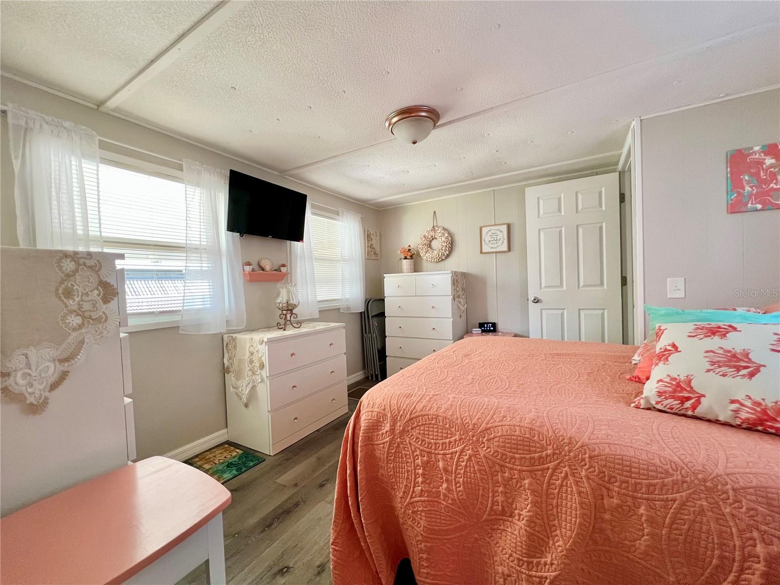 18675 US HIGHWAY 19 N #350, CLEARWATER, FL, 33764