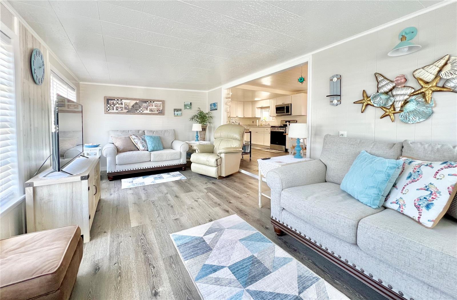 18675 US HIGHWAY 19 N #350, CLEARWATER, FL, 33764