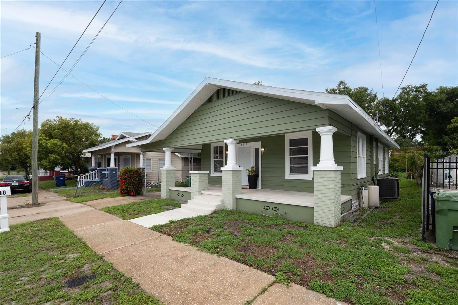 1010 E LAKE AVE, TAMPA, FL, 33605