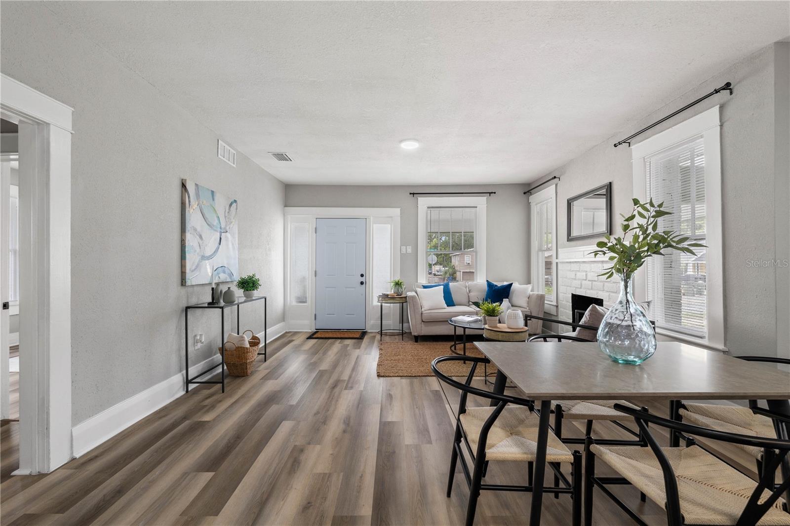 1010 E LAKE AVE, TAMPA, FL, 33605