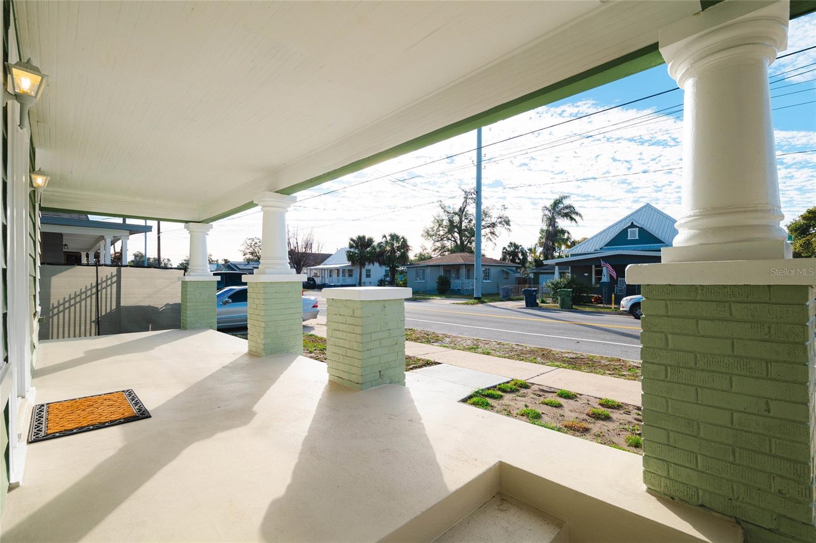 1010 E LAKE AVE, TAMPA, FL, 33605