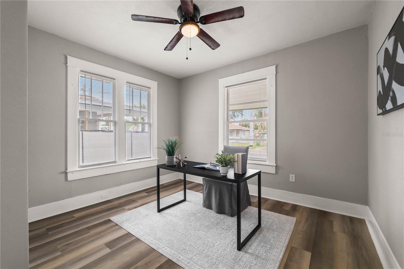 1010 E LAKE AVE, TAMPA, FL, 33605