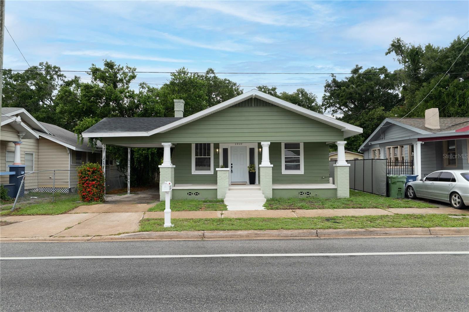 1010 E LAKE AVE, TAMPA, FL, 33605