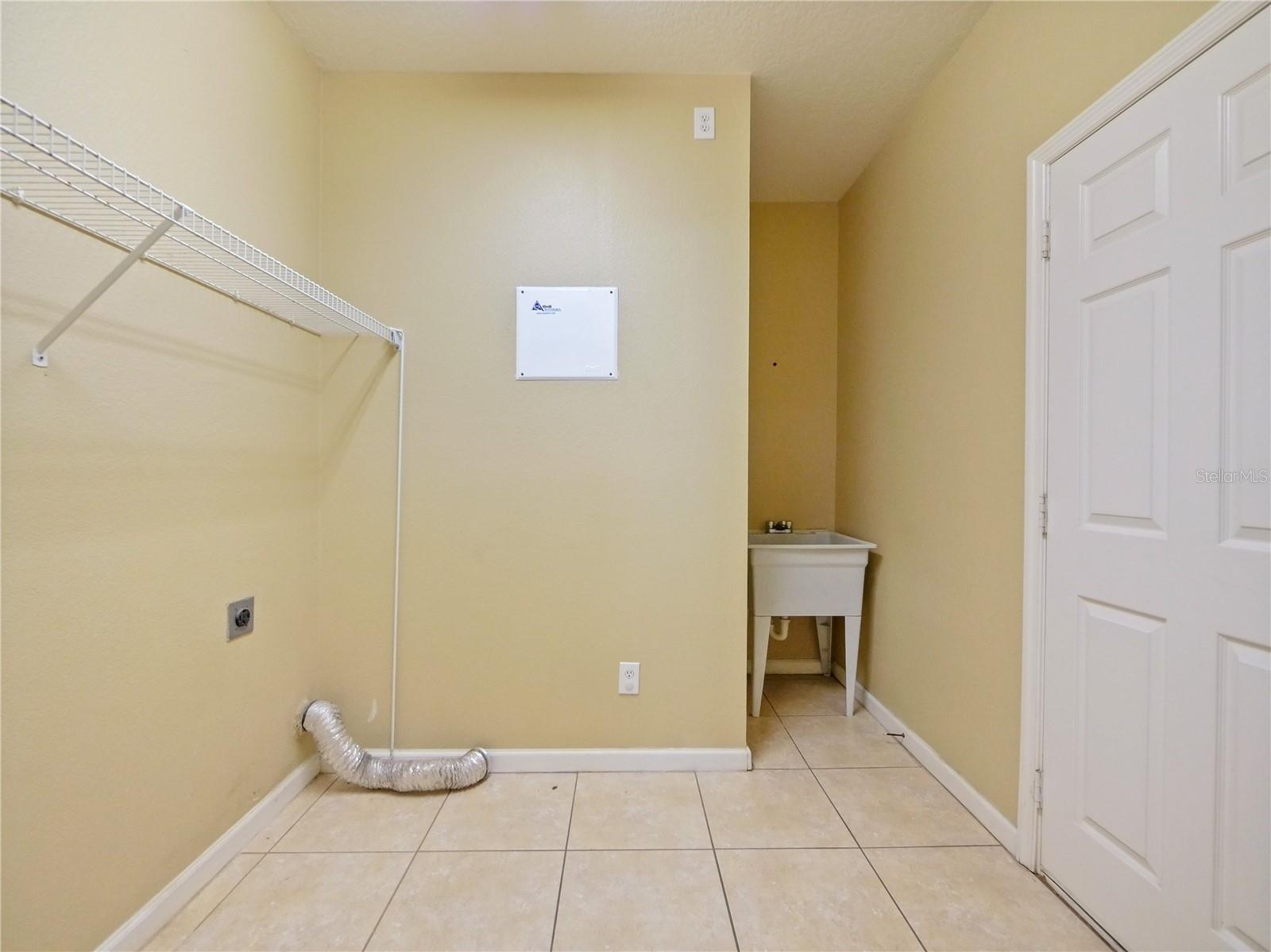 337 FERN LAKE DR, ORLANDO, FL, 32825
