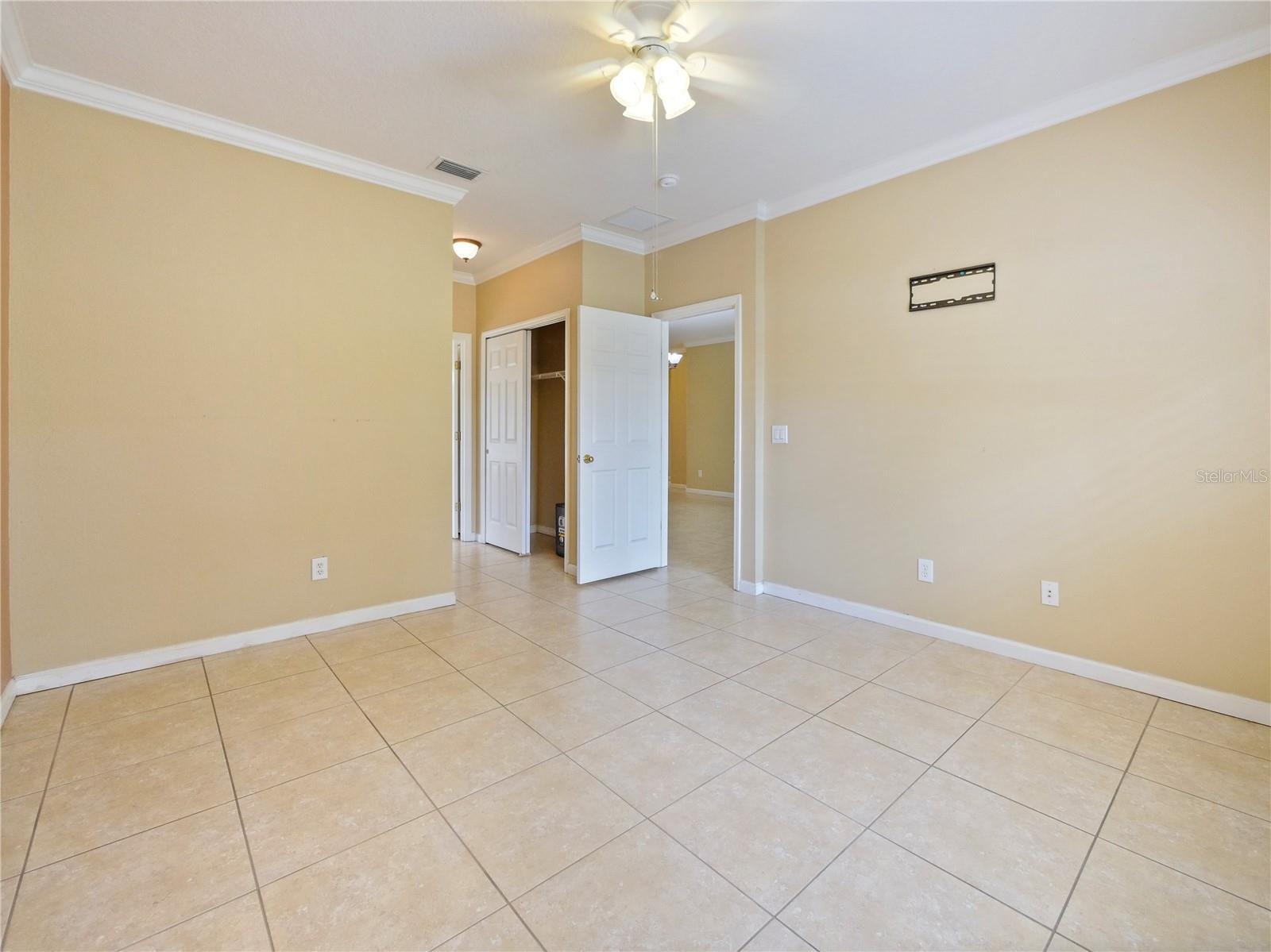 337 FERN LAKE DR, ORLANDO, FL, 32825