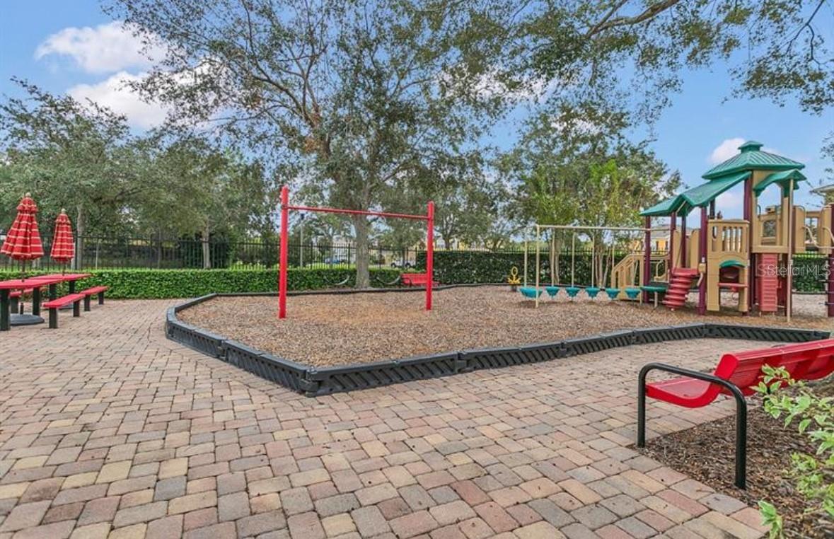 337 FERN LAKE DR, ORLANDO, FL, 32825