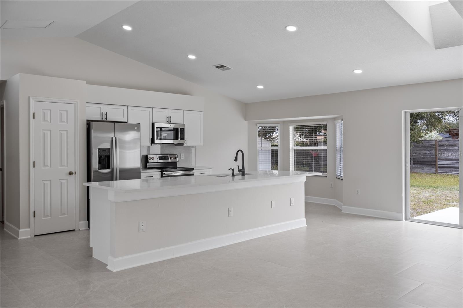 2331 ACADEMY AVE, DELTONA, FL, 32738