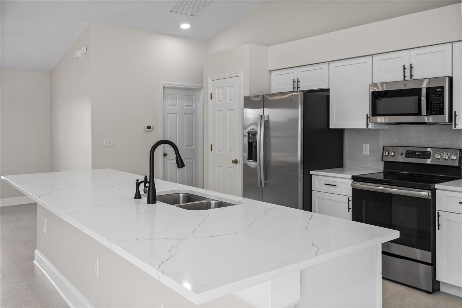 2331 ACADEMY AVE, DELTONA, FL, 32738