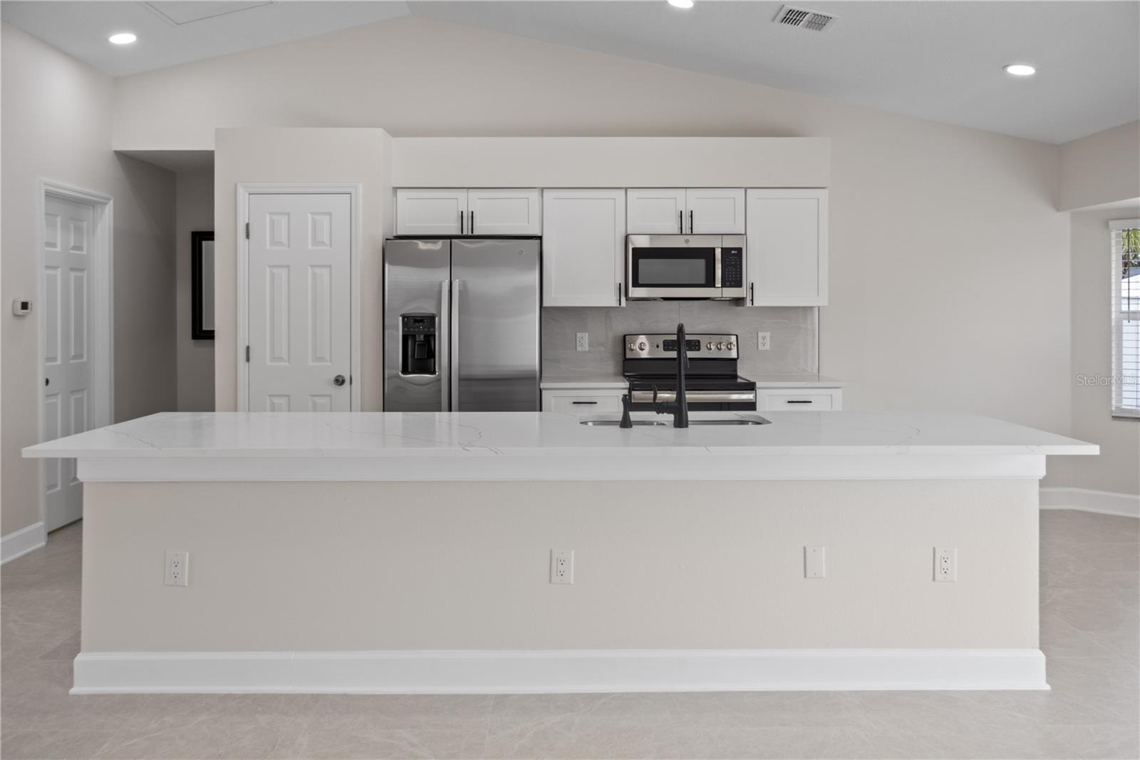 2331 ACADEMY AVE, DELTONA, FL, 32738