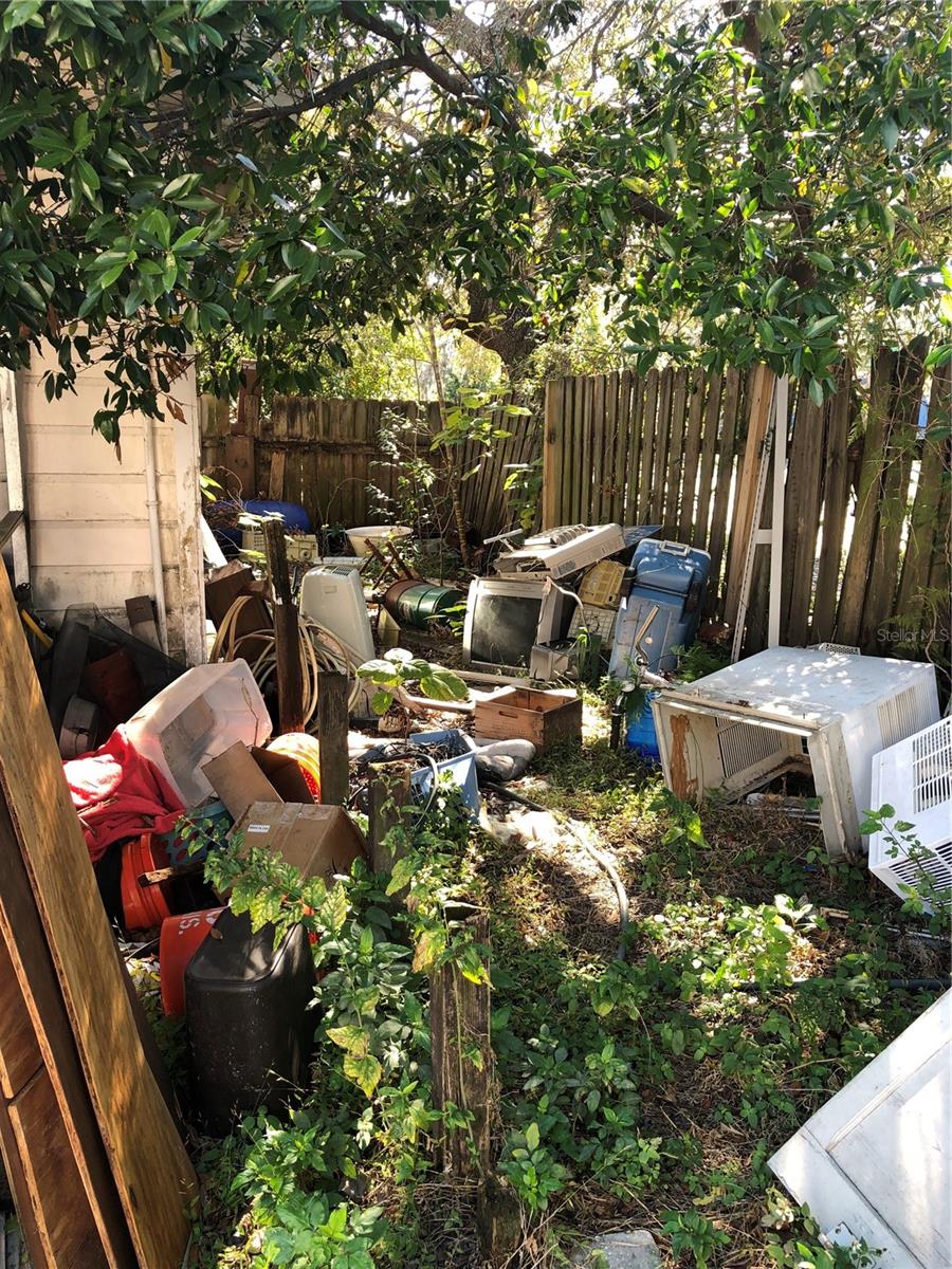 1820 E SITKA ST, TAMPA, FL, 33604