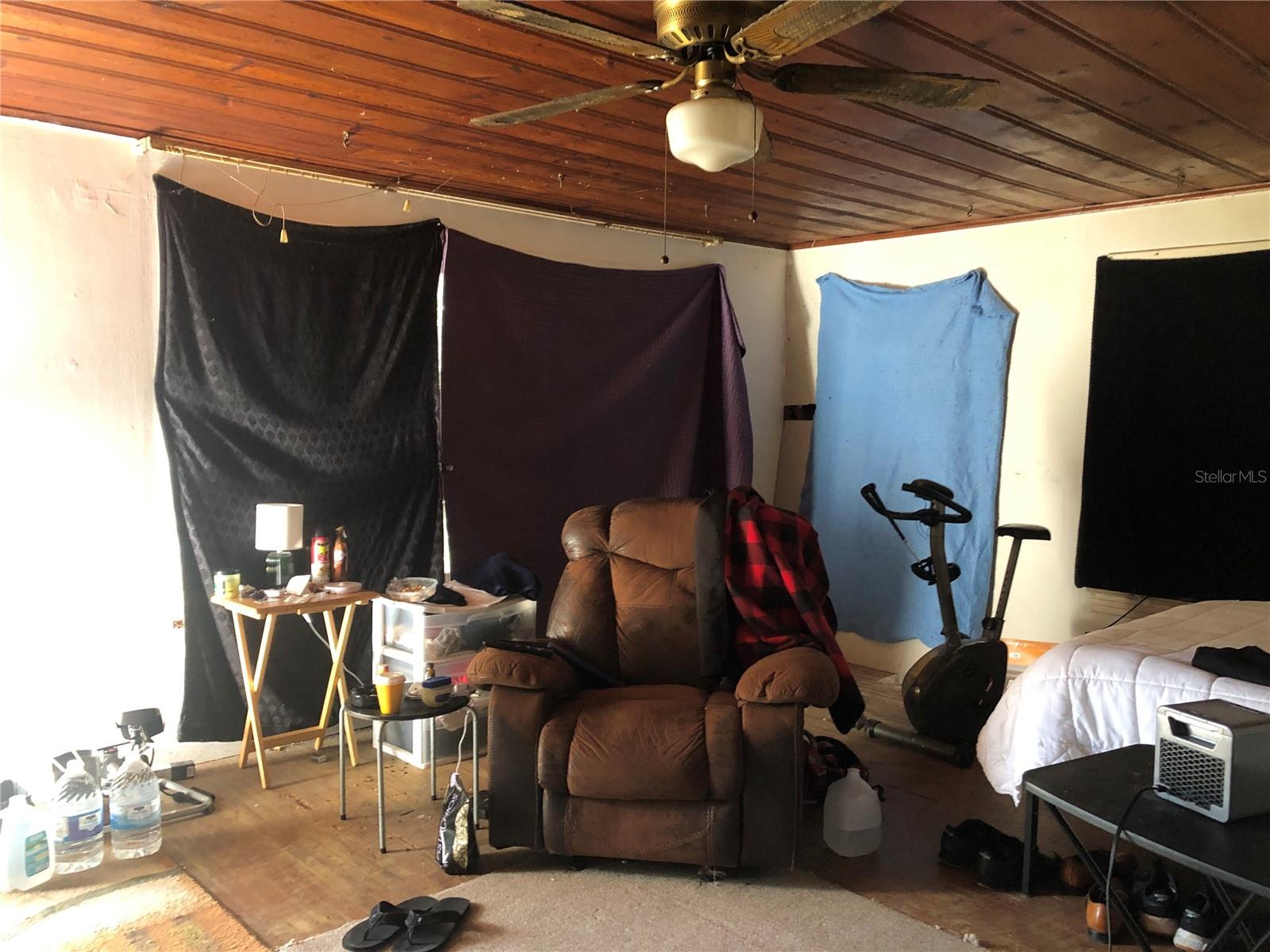 1820 E SITKA ST, TAMPA, FL, 33604