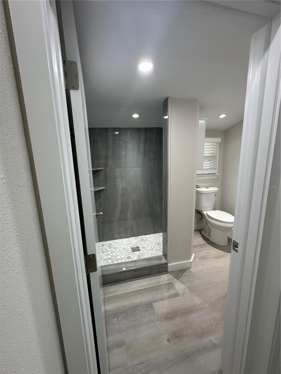 606 4TH AVE NW #2, LARGO, FL, 33770
