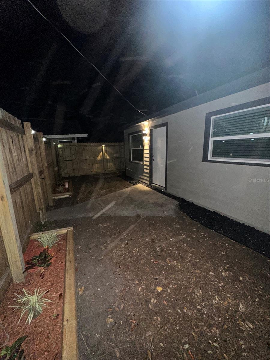 606 4TH AVE NW #2, LARGO, FL, 33770
