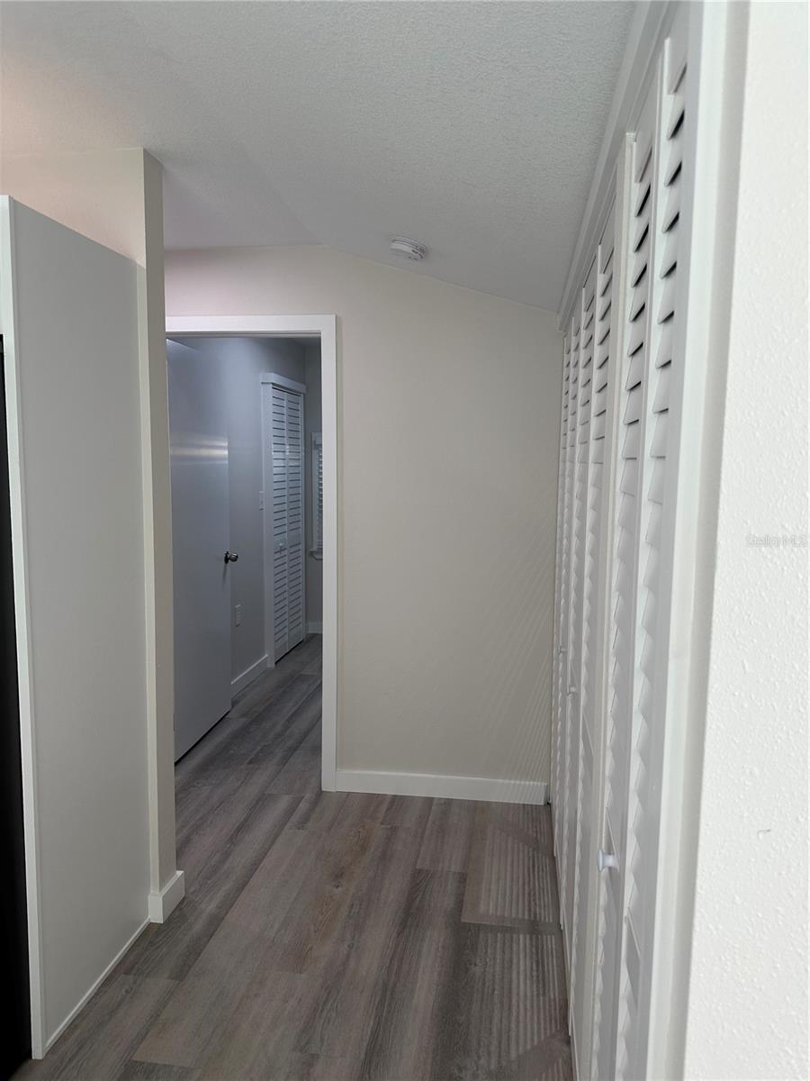 606 4TH AVE NW #2, LARGO, FL, 33770