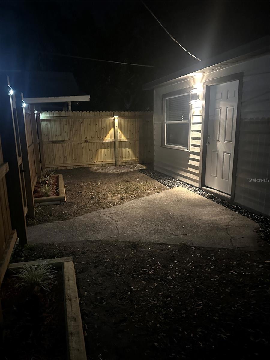 606 4TH AVE NW #2, LARGO, FL, 33770