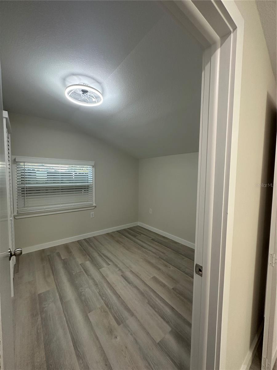 606 4TH AVE NW #2, LARGO, FL, 33770