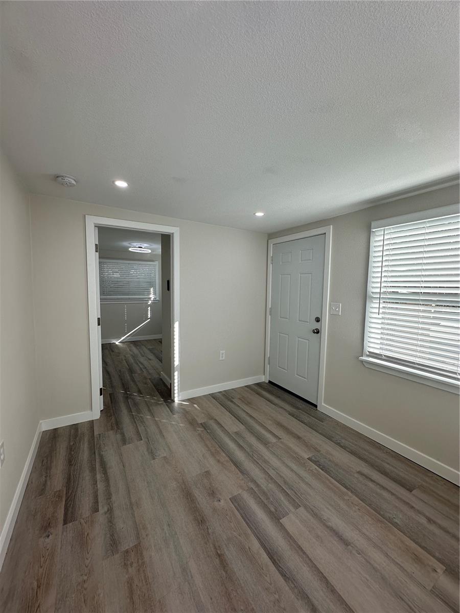 606 4TH AVE NW #2, LARGO, FL, 33770