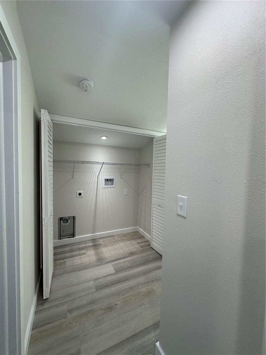 606 4TH AVE NW #2, LARGO, FL, 33770