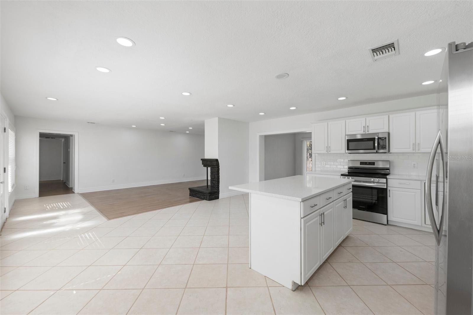 1640 SYLVESTER RD, LAKELAND, FL, 33803
