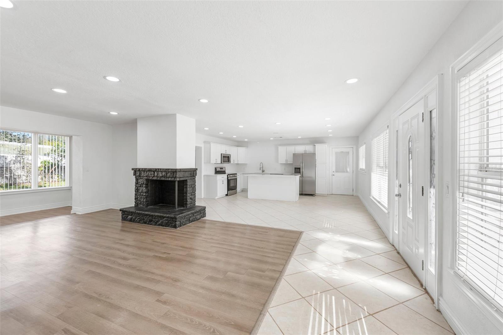 1640 SYLVESTER RD, LAKELAND, FL, 33803