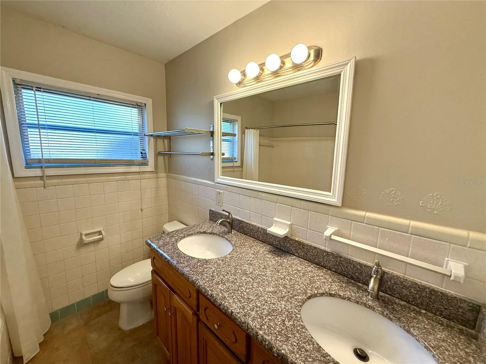 3944 E EDEN ROC CIR, TAMPA, FL, 33634