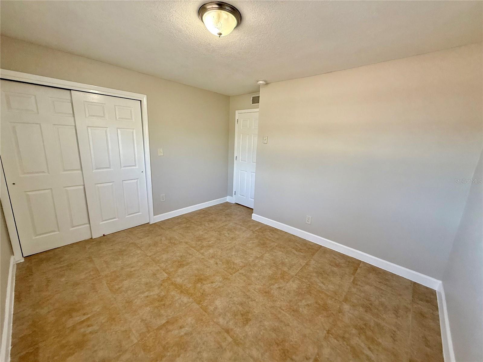 3944 E EDEN ROC CIR, TAMPA, FL, 33634