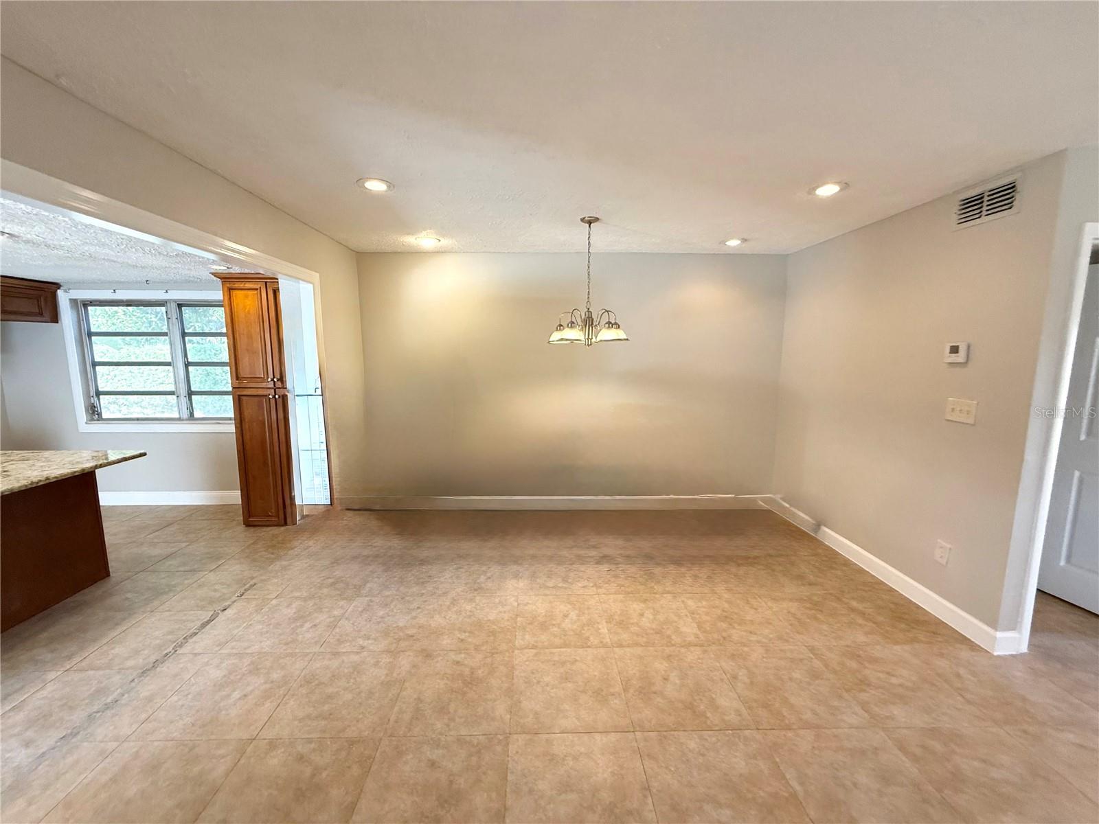 3944 E EDEN ROC CIR, TAMPA, FL, 33634