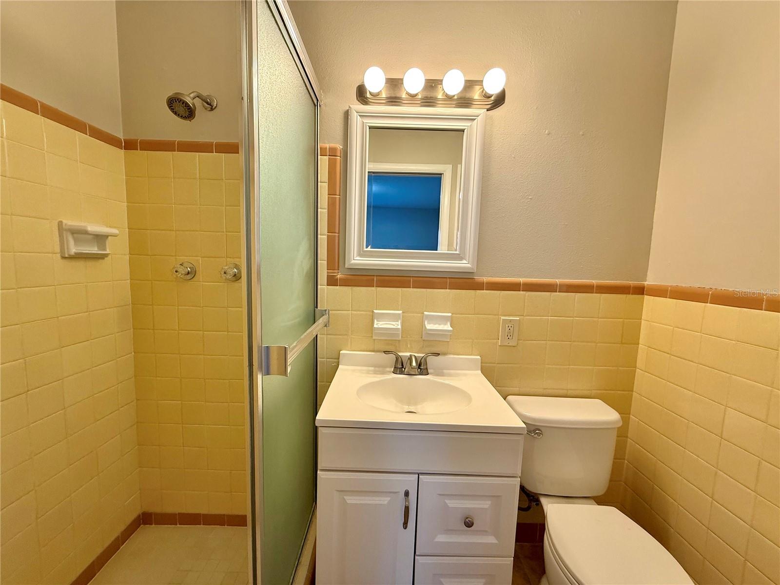 3944 E EDEN ROC CIR, TAMPA, FL, 33634
