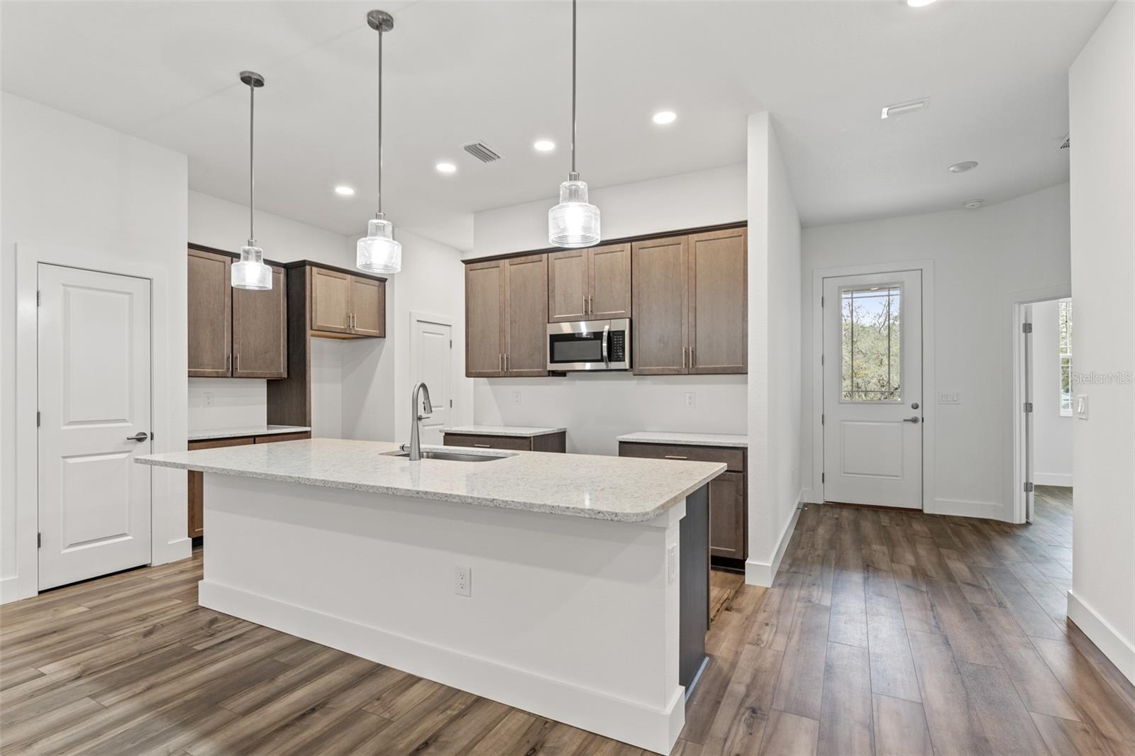 12484 POPLAR AVE, WEEKI WACHEE, FL, 34614