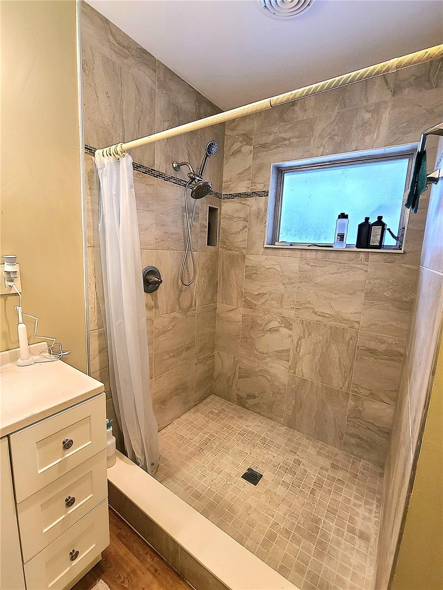 1040 SE 9TH AVE, OCALA, FL, 34471