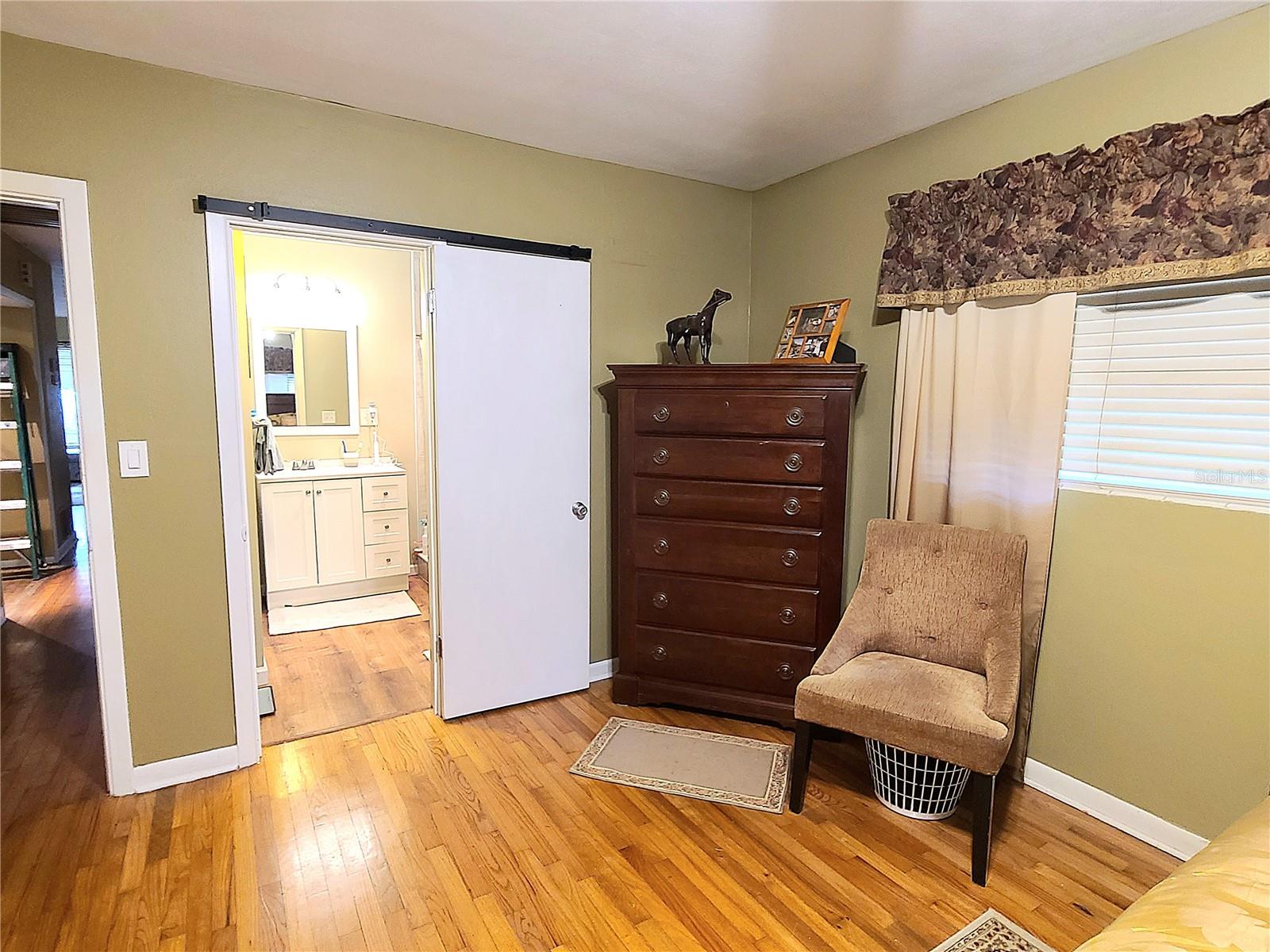 1040 SE 9TH AVE, OCALA, FL, 34471