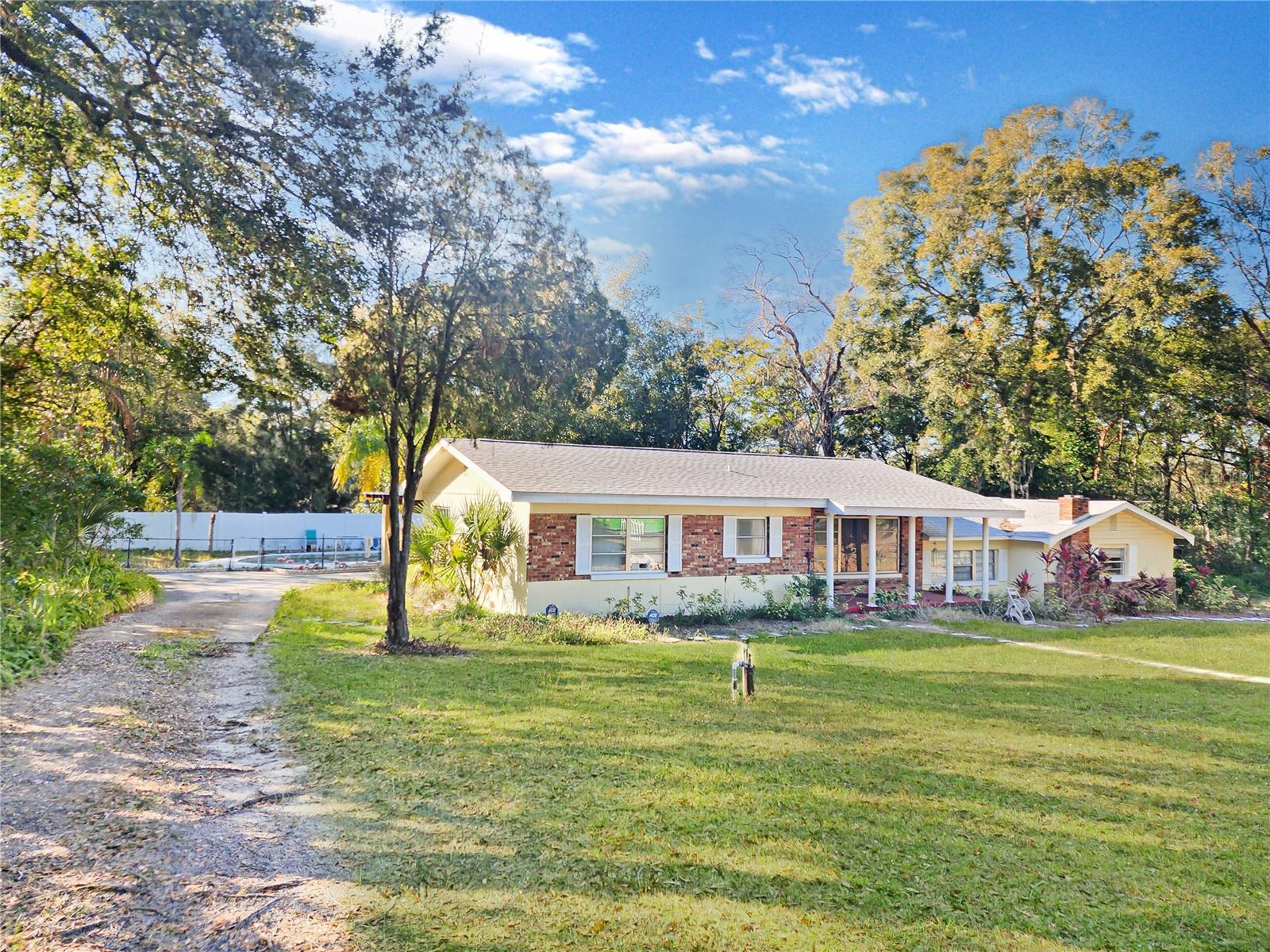 5240 N POWERS DR, ORLANDO, FL, 32818
