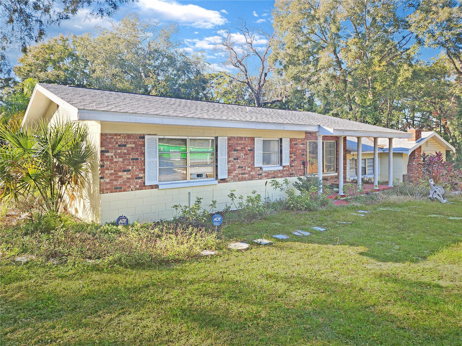 5240 N POWERS DR, ORLANDO, FL, 32818